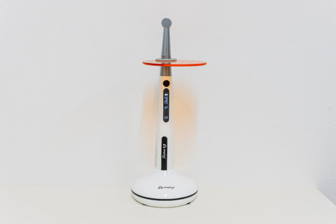 歯科用LED光重合器